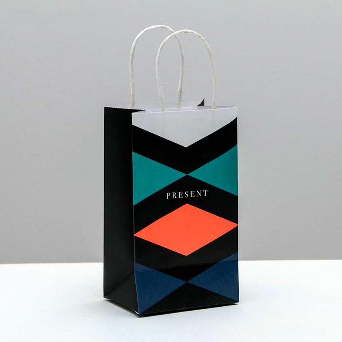 Пакет подарочный крафтовый "present" 12*21*9 см (1/500) "дарите счастье" 4753225