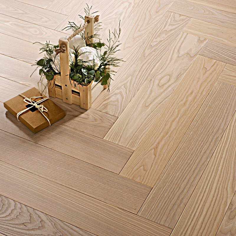 Coswick Английская ёлка 3-х слойная T&G шип-паз (90°) 1274-1236 Лунный Свет (Порода: Ясень)