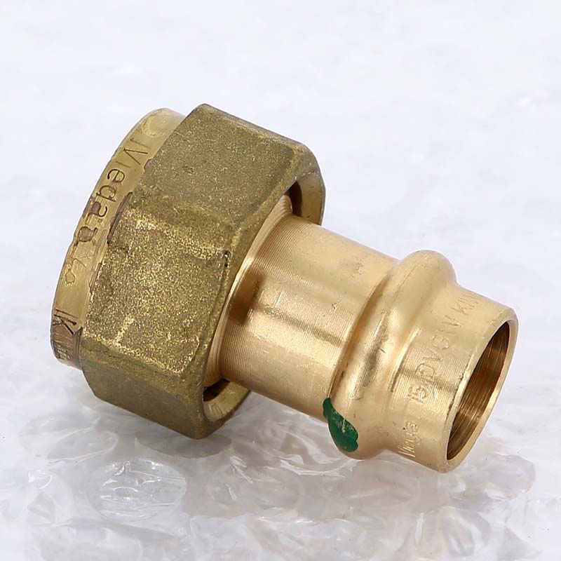 Муфта пресс-В с накидной гайкой и плоским уплотнением 15x3/4' Sanpress VIEGA