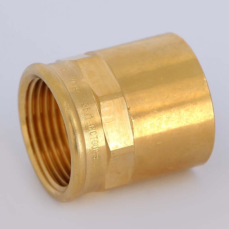 Муфта переходная 35 x 1" VIEGA пайка ВР бронза