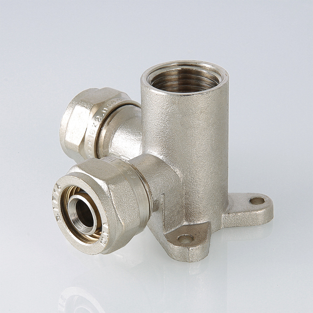 Водорозетка обжимная проходная 16х1/2" VALTEC