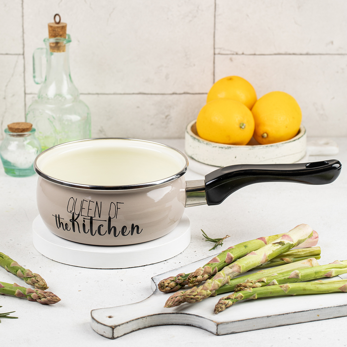 Ковш эмалиров. "queen of kitchen" 1,05 л, 14 см (1/4) "metrot"