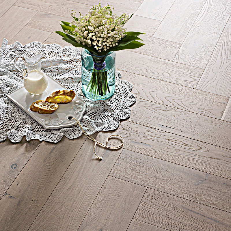 Coswick Английская ёлка 3-х слойная T&G шип-паз (90°) 1122-4578 Альпийский (Порода: Дуб)