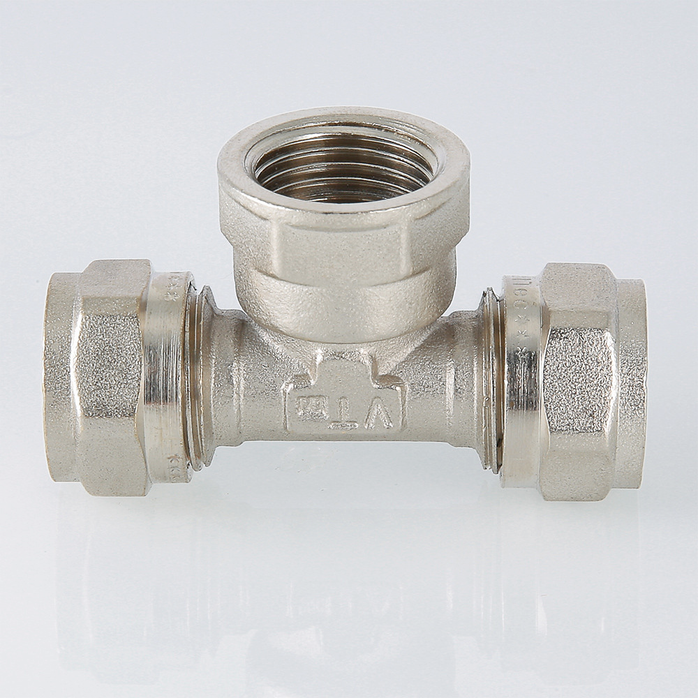 Тройник с переходом на внутреннюю резьбу 26 мм х 1" VALTEC