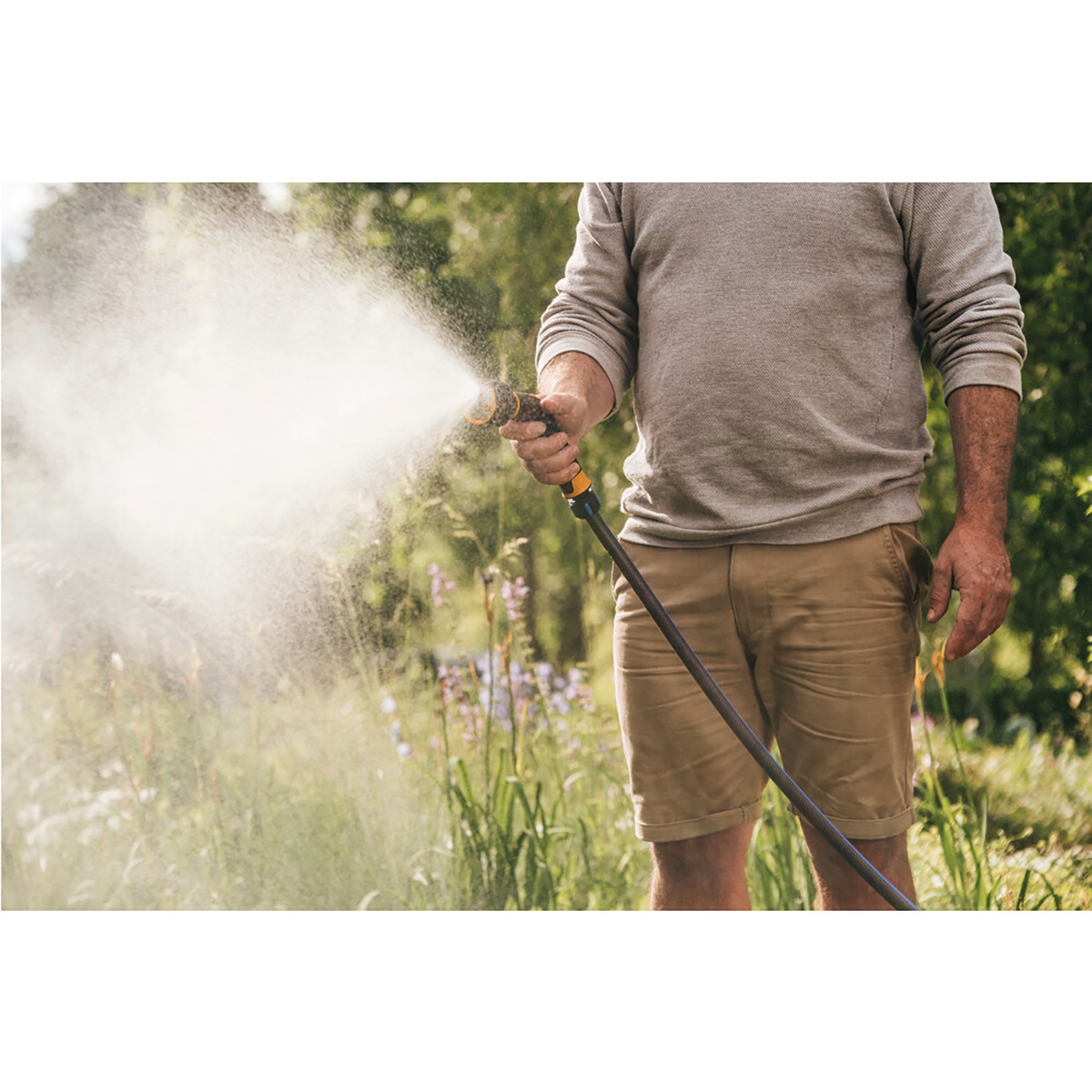 Пистолет-распылитель регулируемый 3 режима (1/5) "fiskars" 1052183