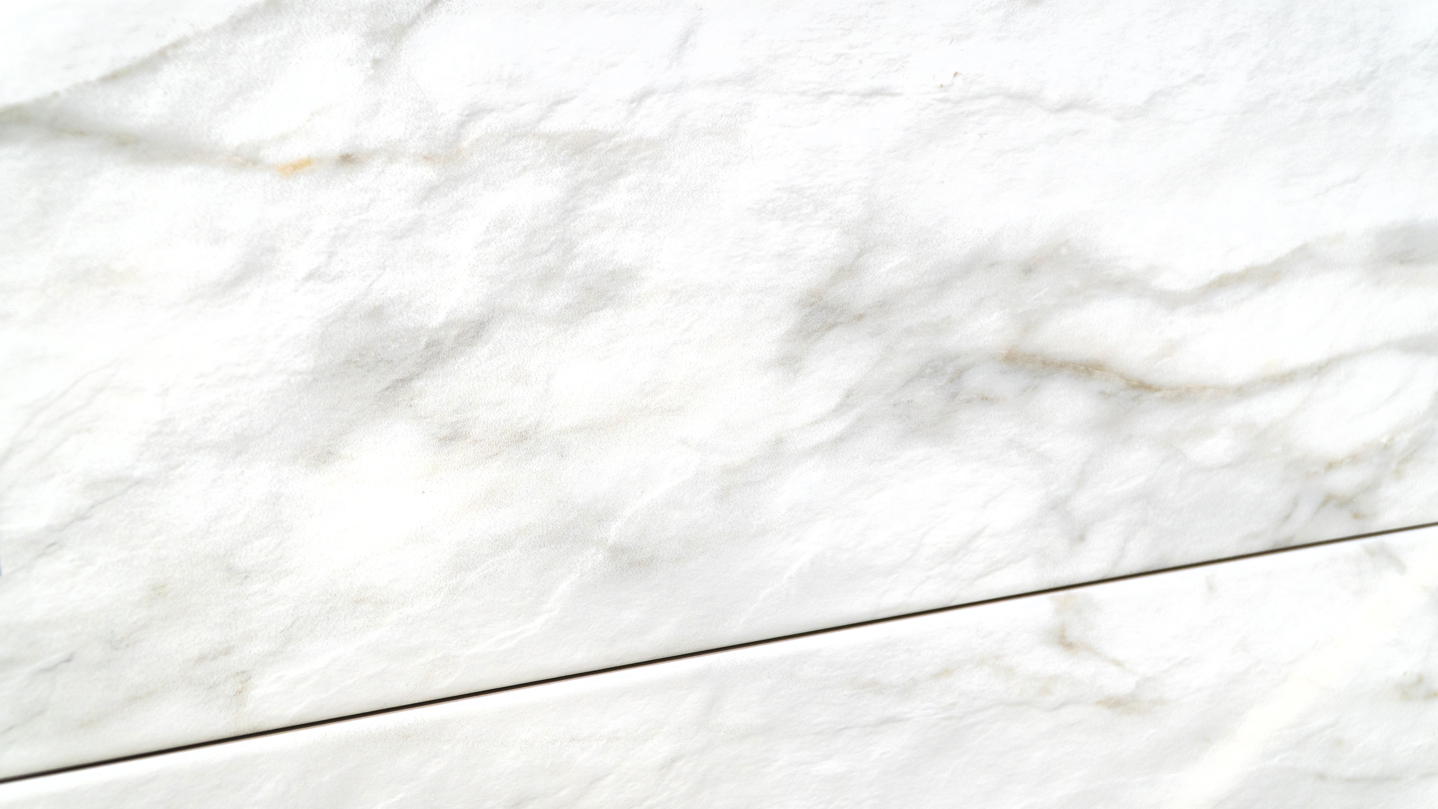 Milos белый 20x60