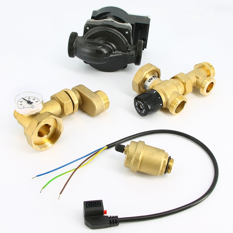 Смесительная группа UNI-FITT SOLOMIX X c эксцентриком НР и насосом WILO PARA латунь