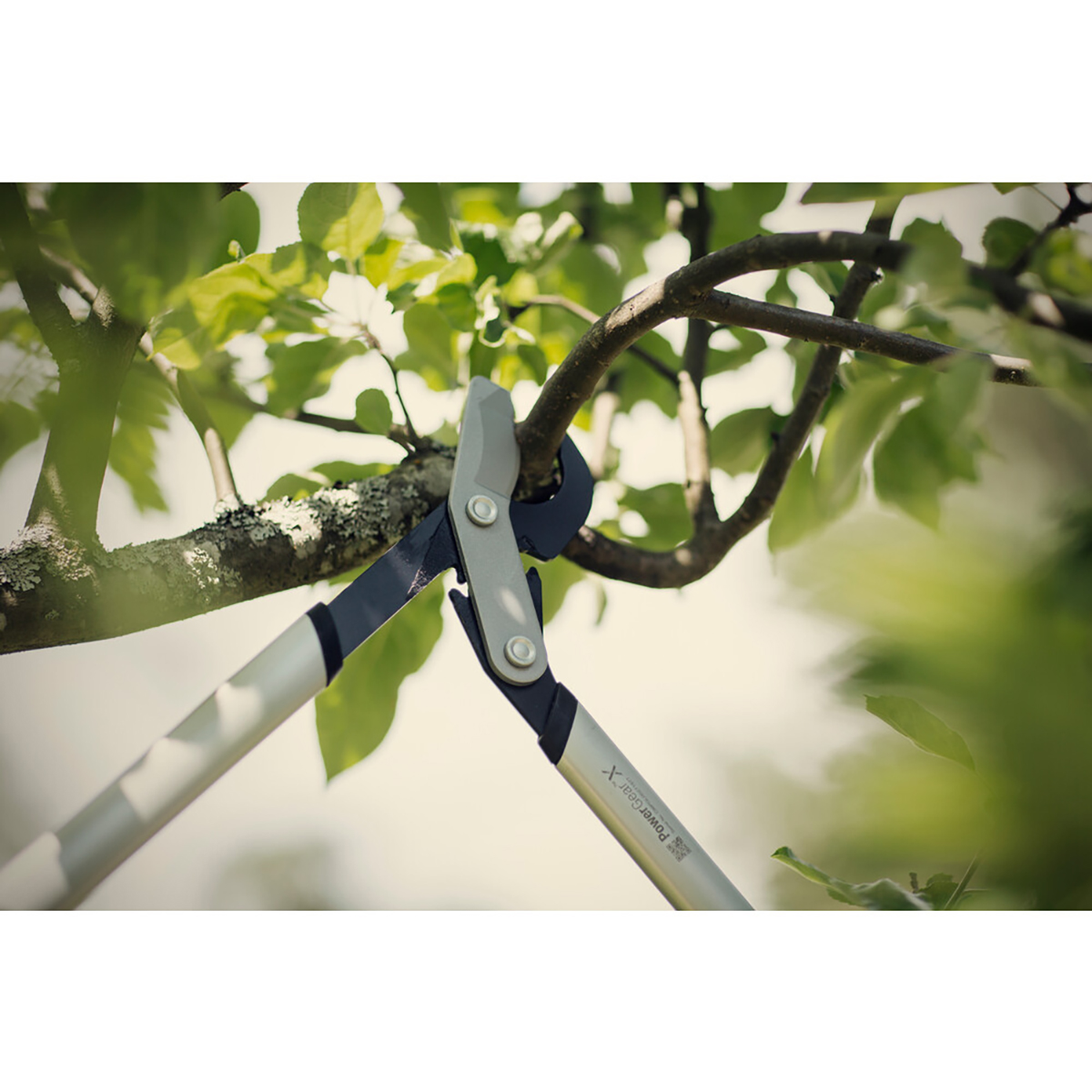 Сучкорез плоскостной 640 мм "powergear" x  lx94 (1/4) "fiskars" 1020187