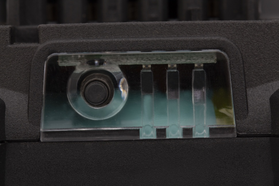 Батарея аккумуляторная IB-12-2.0, Li-Ion, 12 В, 2.0 А/ч Denzel (28431)