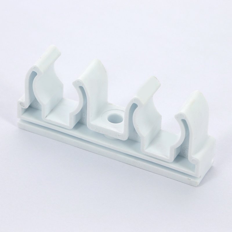 Крепление двойное 20 мм PRO AQUA полипропилен PP-R