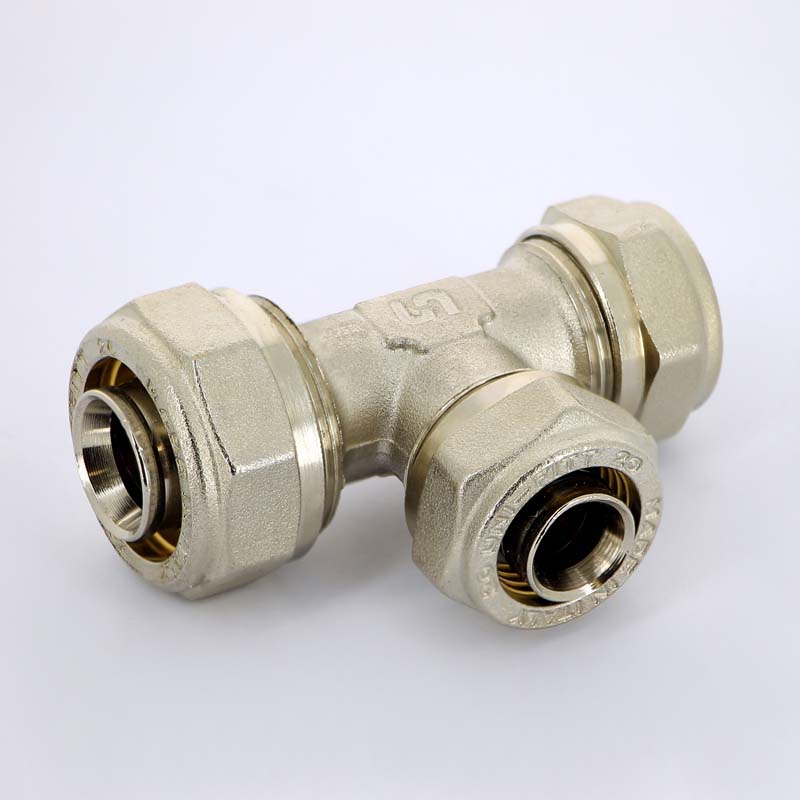 Тройник 26 х 20 х 20 редукционный под обжим UNI-FITT