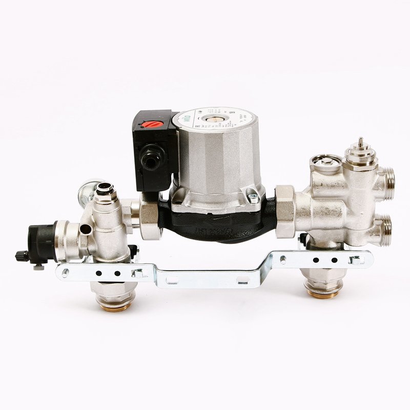 Группа автономной циркуляции UNI-FITT SOLOMIX 1" c насосом WILO RS 25/6-130