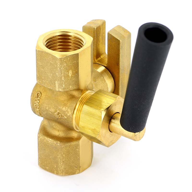 Кран ВВ трехходовой 1/2" RM для манометров, с фланцем WATTS