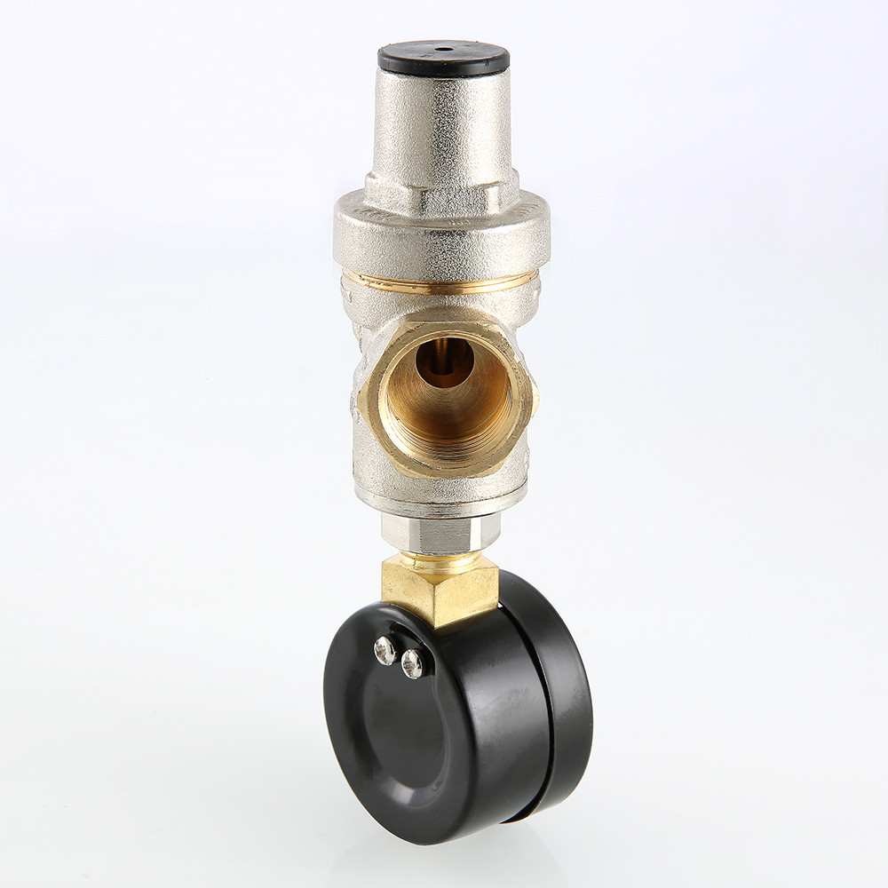 Редуктор давления 1 1/2" ВВ поршневой с манометром VALTEC