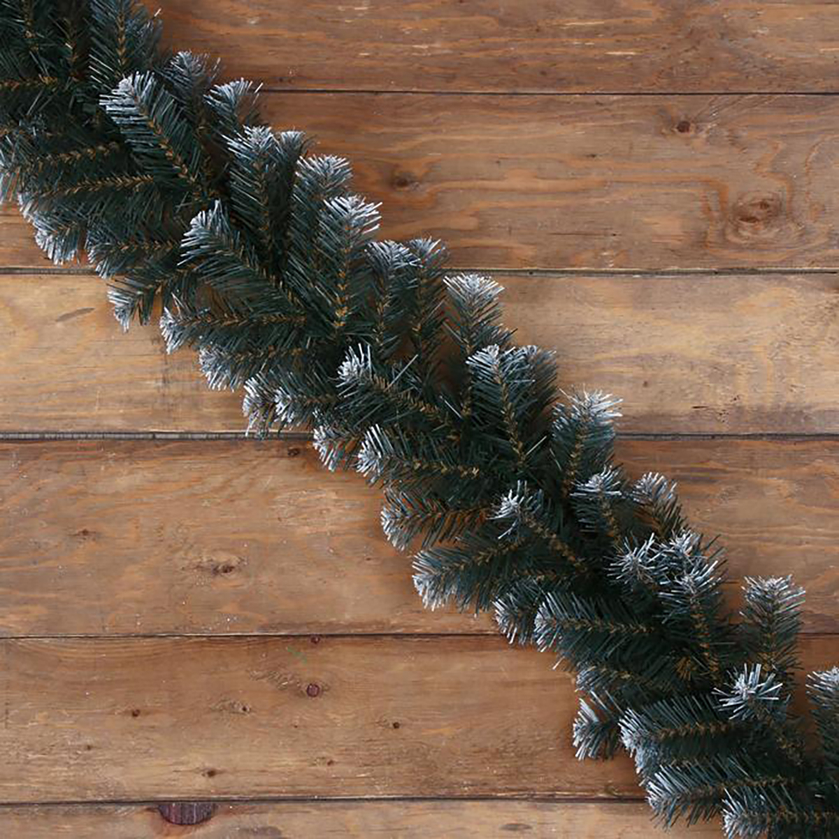Гирлянда хвойная "зимняя сказка" 2,7 м  d-28 см (зеленая) "елкиторг" 7134965