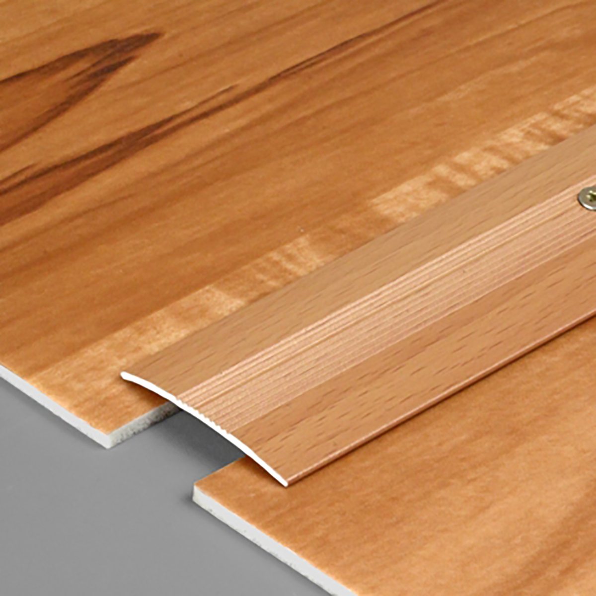 Порог пс-03 бук натур. 1,8 м н=37 мм (6/24)  (пс 03.1800.083н)