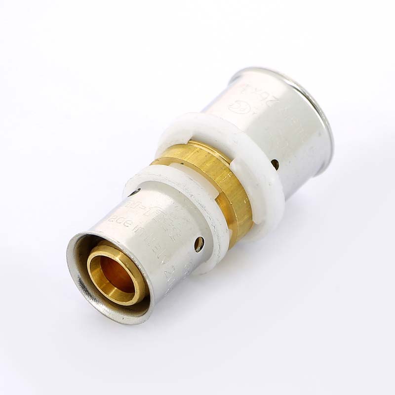 Муфта 26 x 20 мм редукционная под пресс для МП труб UNI-FITT