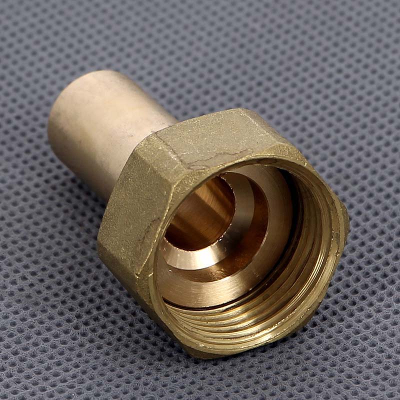 Вставка с накидной гайкой и плоской прокладкой 15x3/4' пресс Sanpress VIEGA