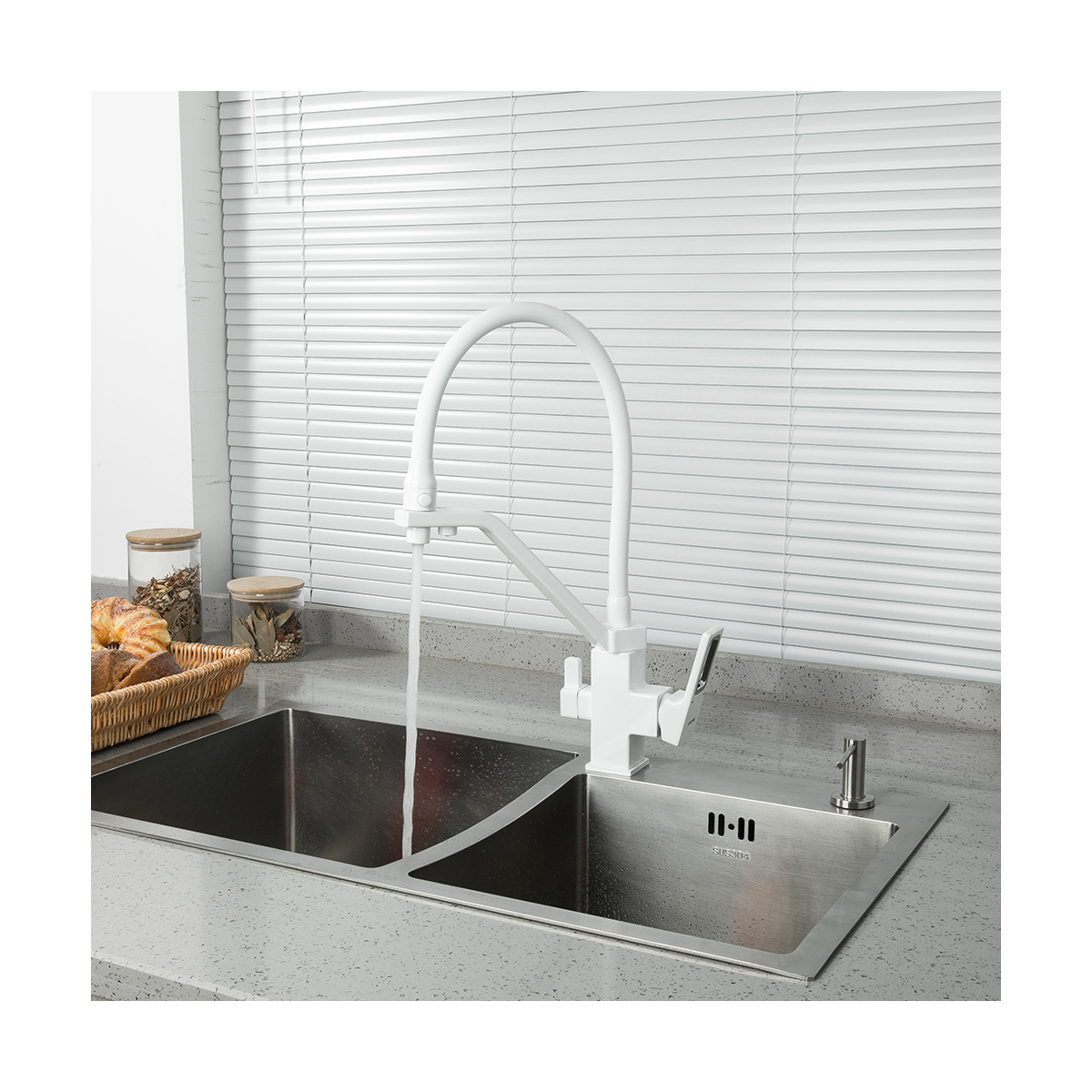 Смеситель для кухни g4317-8 подключ. к фильтру питьев. воды, белый/хром (1/8) "gappo"