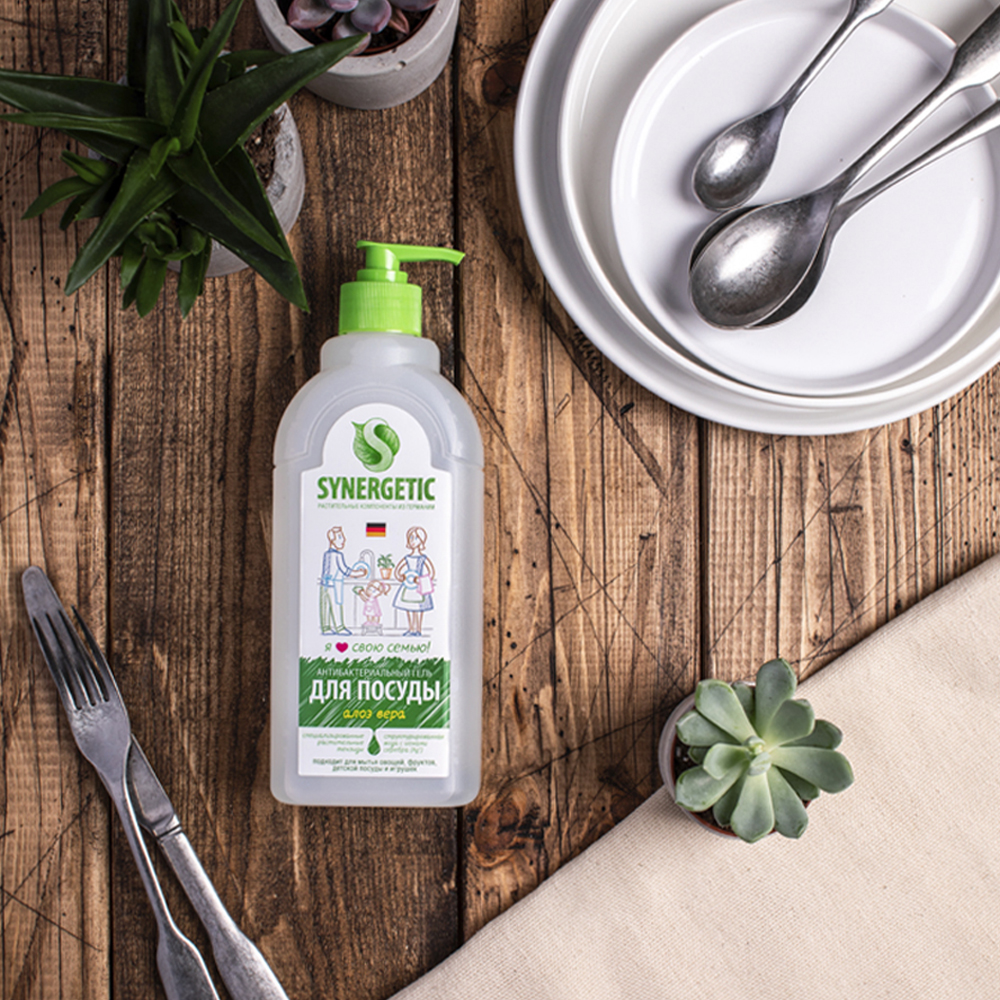 Средство для мытья посуды (алоэ)  0,5 л (1/14) "синергетик"