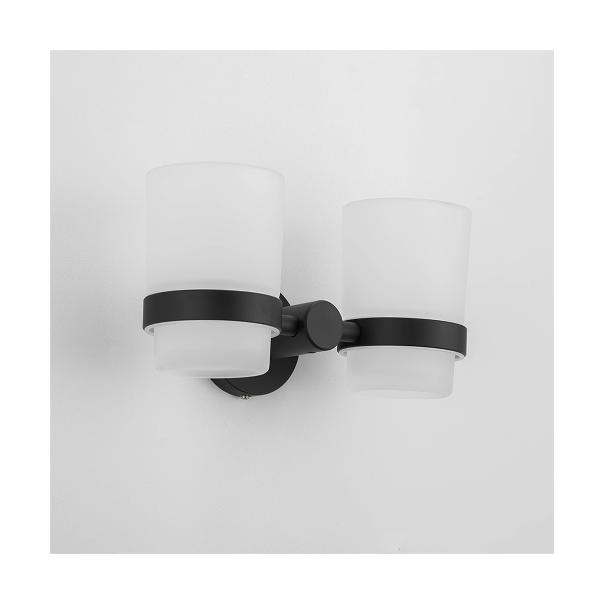 Стаканы для ванной комнаты 2 шт. с держателем f30208, черный (1/20) "frap"