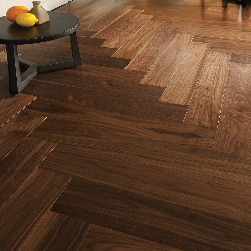 Coswick Английская ёлка 3-х слойная T&G шип-паз (90°) 1368-1101 Натуральный (Порода: Американский орех)