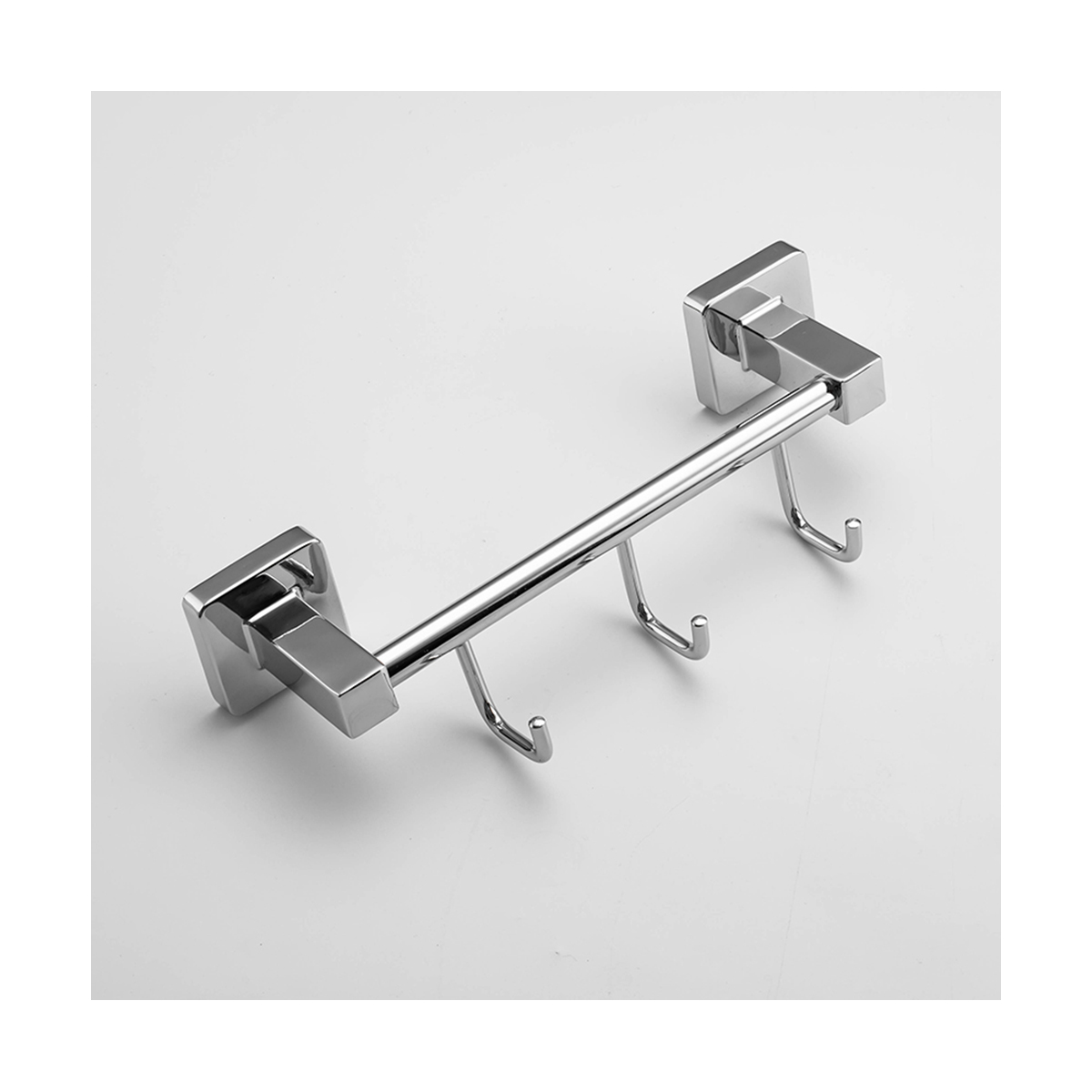 Крючок-вешалка на планке (3 крючка) r15015-3, хром (1/20/40) "frud"