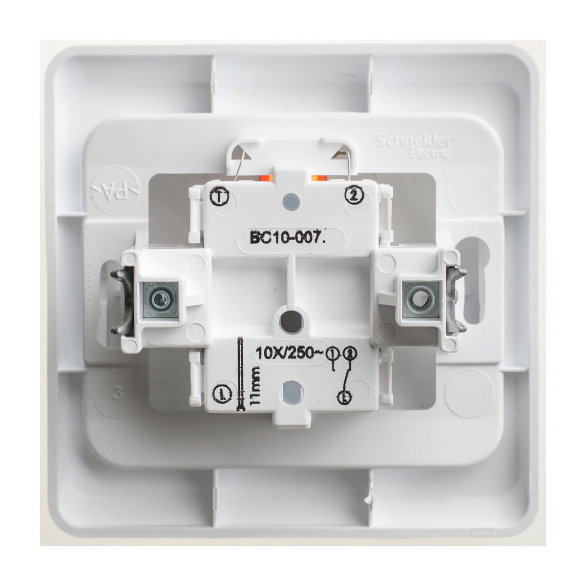 Переключатель "этюд" 1 кл. с индикатором 10а, белый (1/20/120) "schneider"