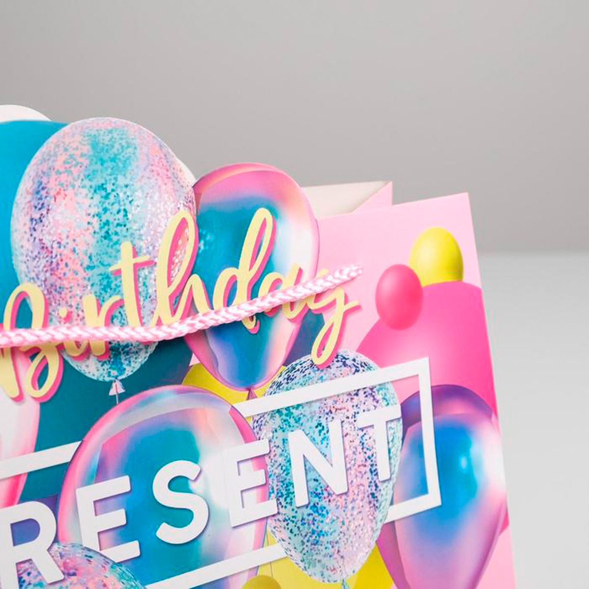 Пакет подарочный "present" 30*23*10 см (1/334) "дарите счастье" 5266630