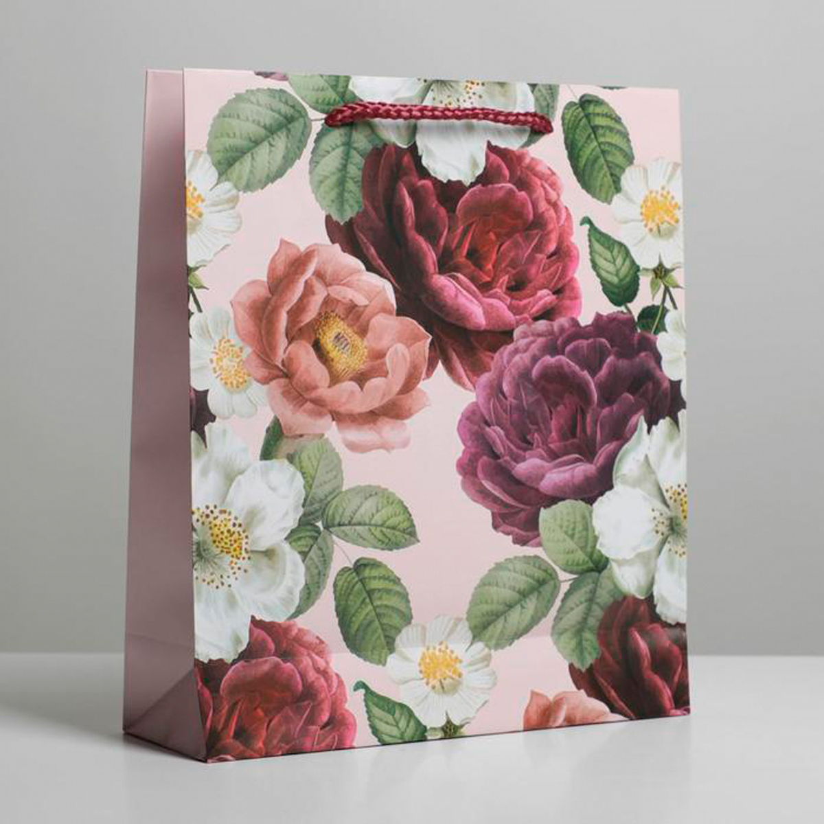 Пакет подарочный ламинир. "love" 23*27*8 см (1/300) "доступные радости" 6582683